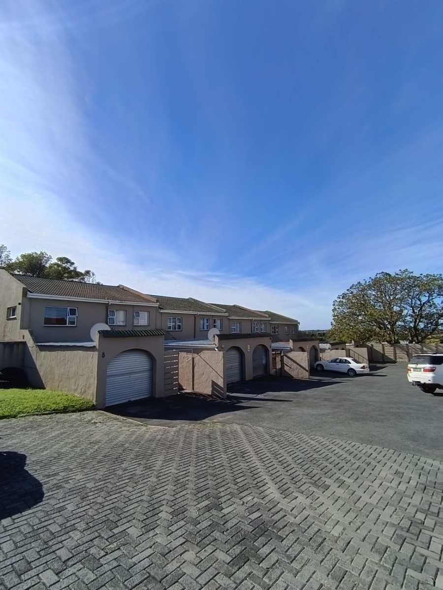 3 Bedroom Property for Sale in Amalinda Eastern Cape